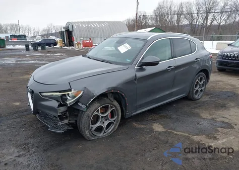 2019 Alfa Romeo Stelvio Awd z USA, uszkodzony, nr VIN ZASPAKAN3K7C32370